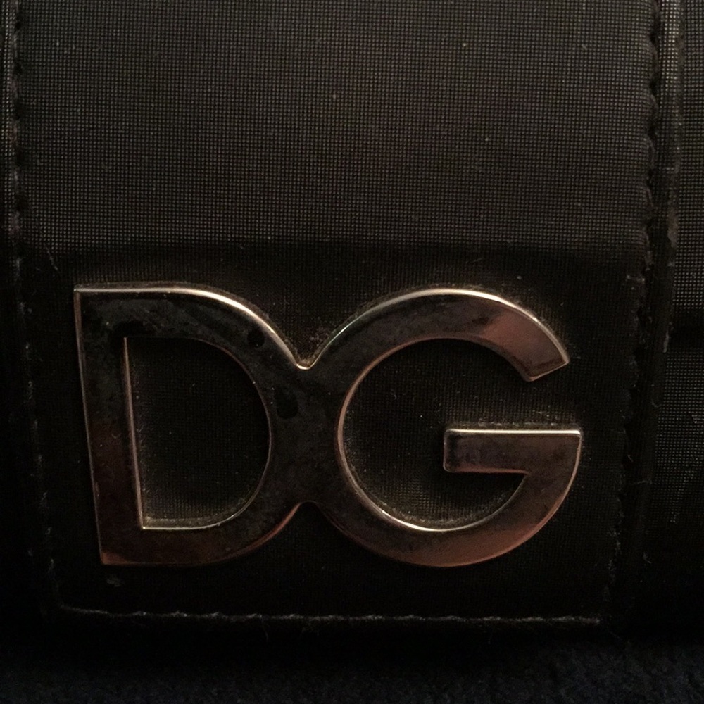 Designer DOLCE GABBANA sunglasses, brown color with Gold logo letters on arms.. - Picture 5 of 8